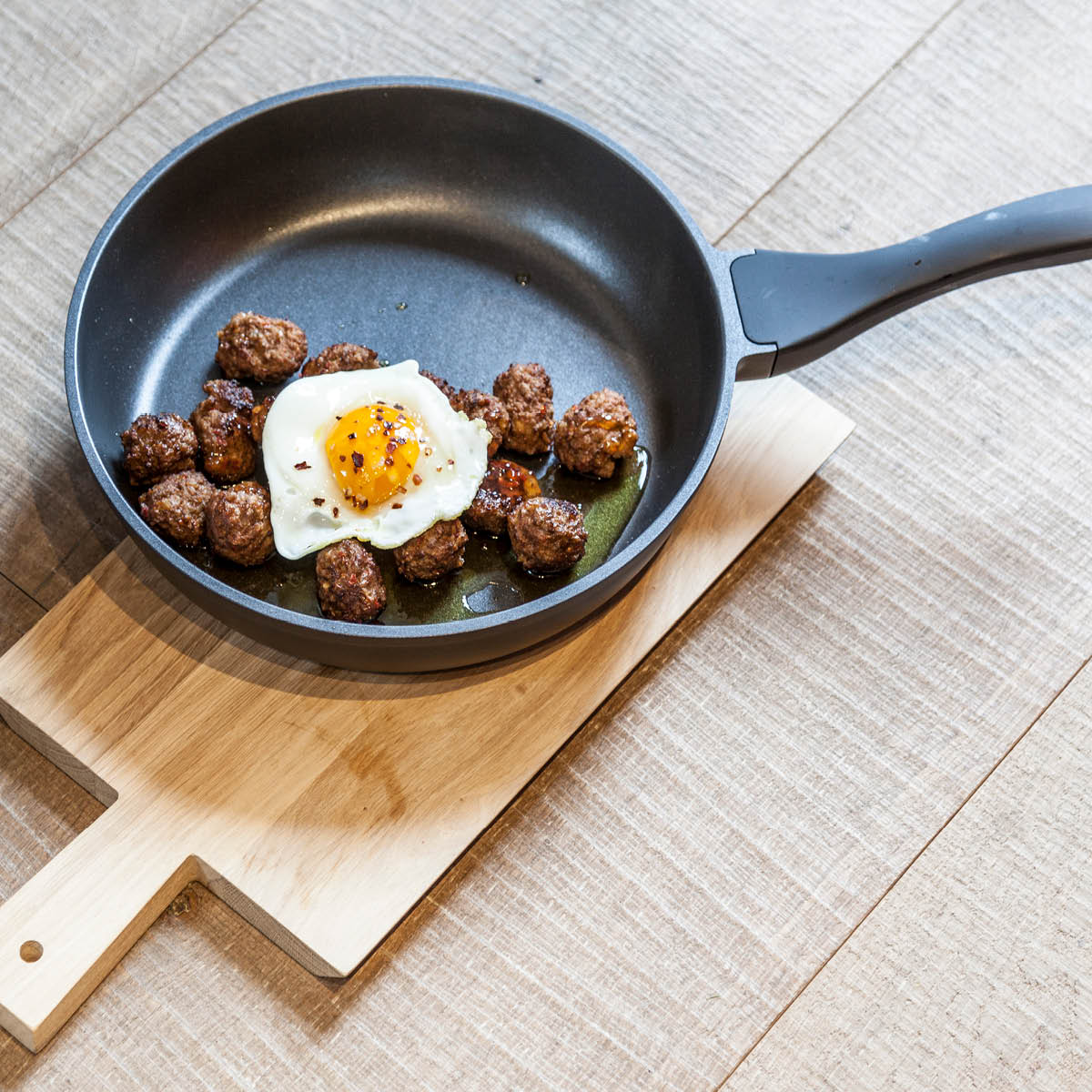 Modern House Chef Ørjan stekepanne 28 cm svart