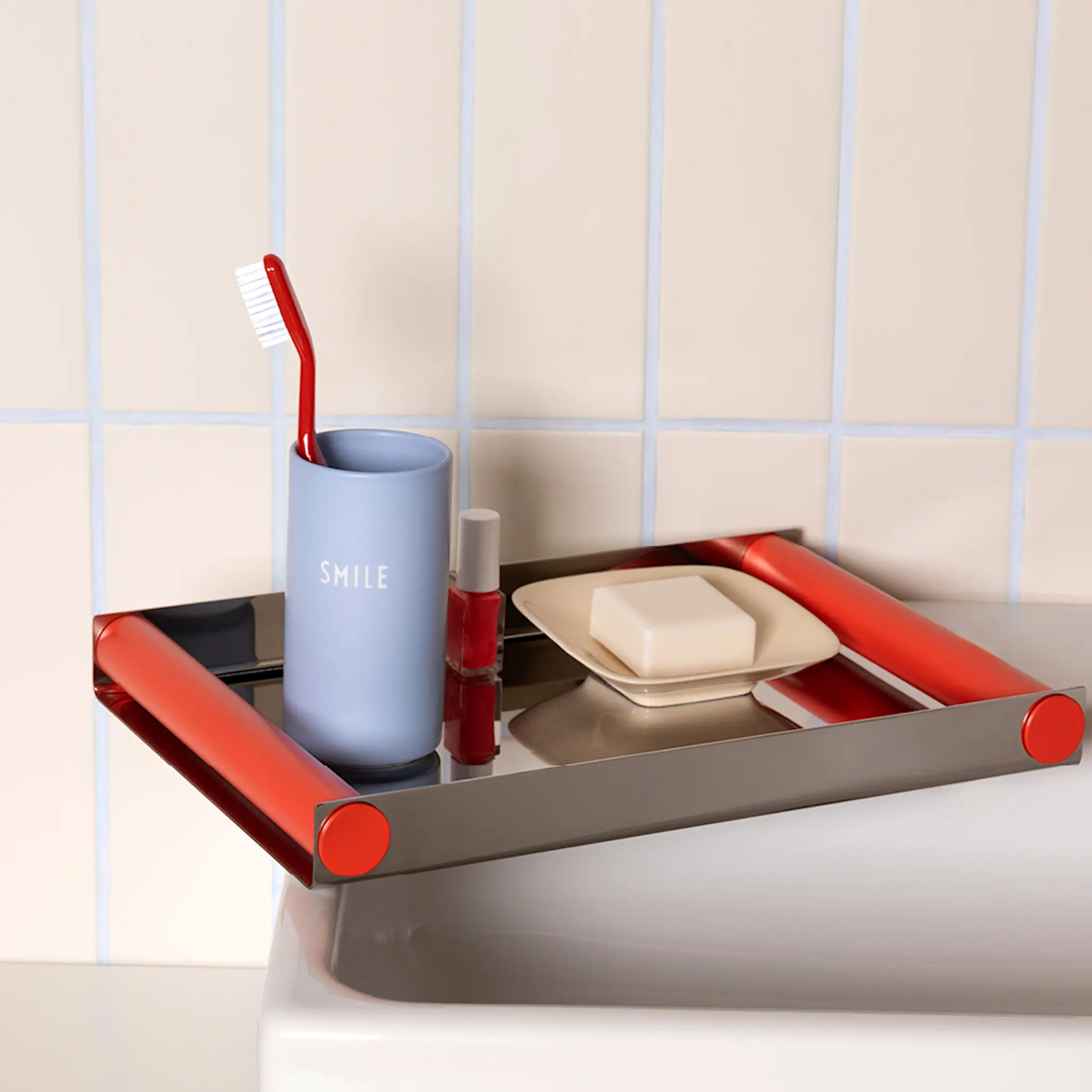 Design Letters Ray Disco bricka 20,5x30 cm stål/coral red