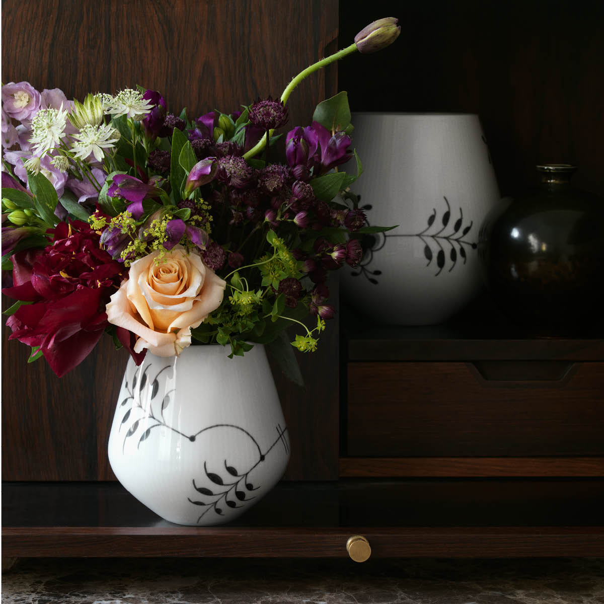 Royal Copenhagen Sort Mega Riflet vase 20,5 cm