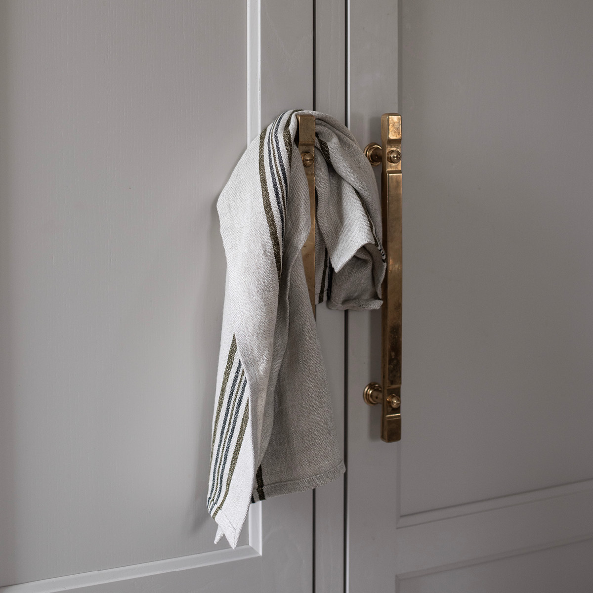 Tell Me More Astrid kjøkkenhåndkle 50x70 cm oliven