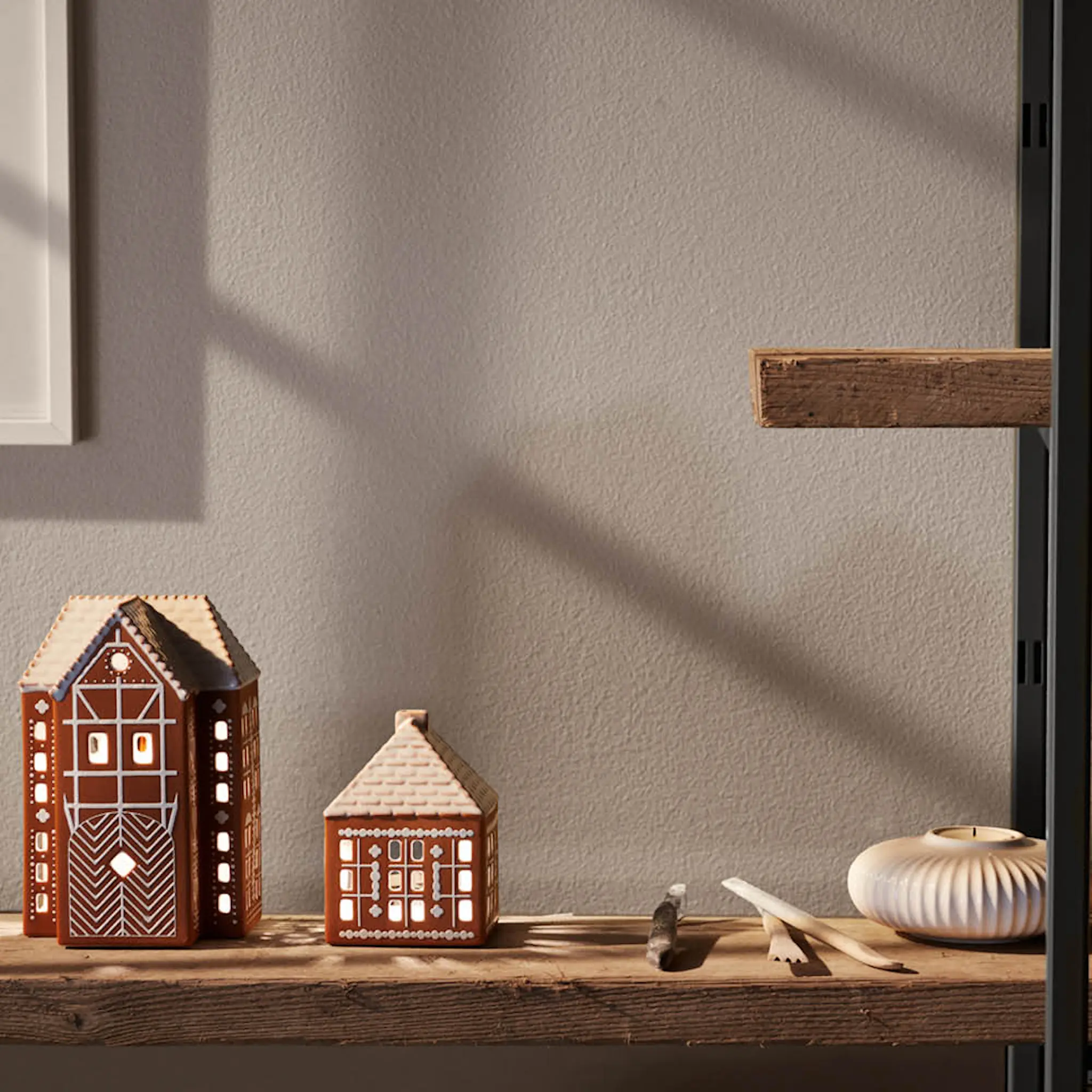 Kähler Pepparkakshus ljuslykta Large Brun