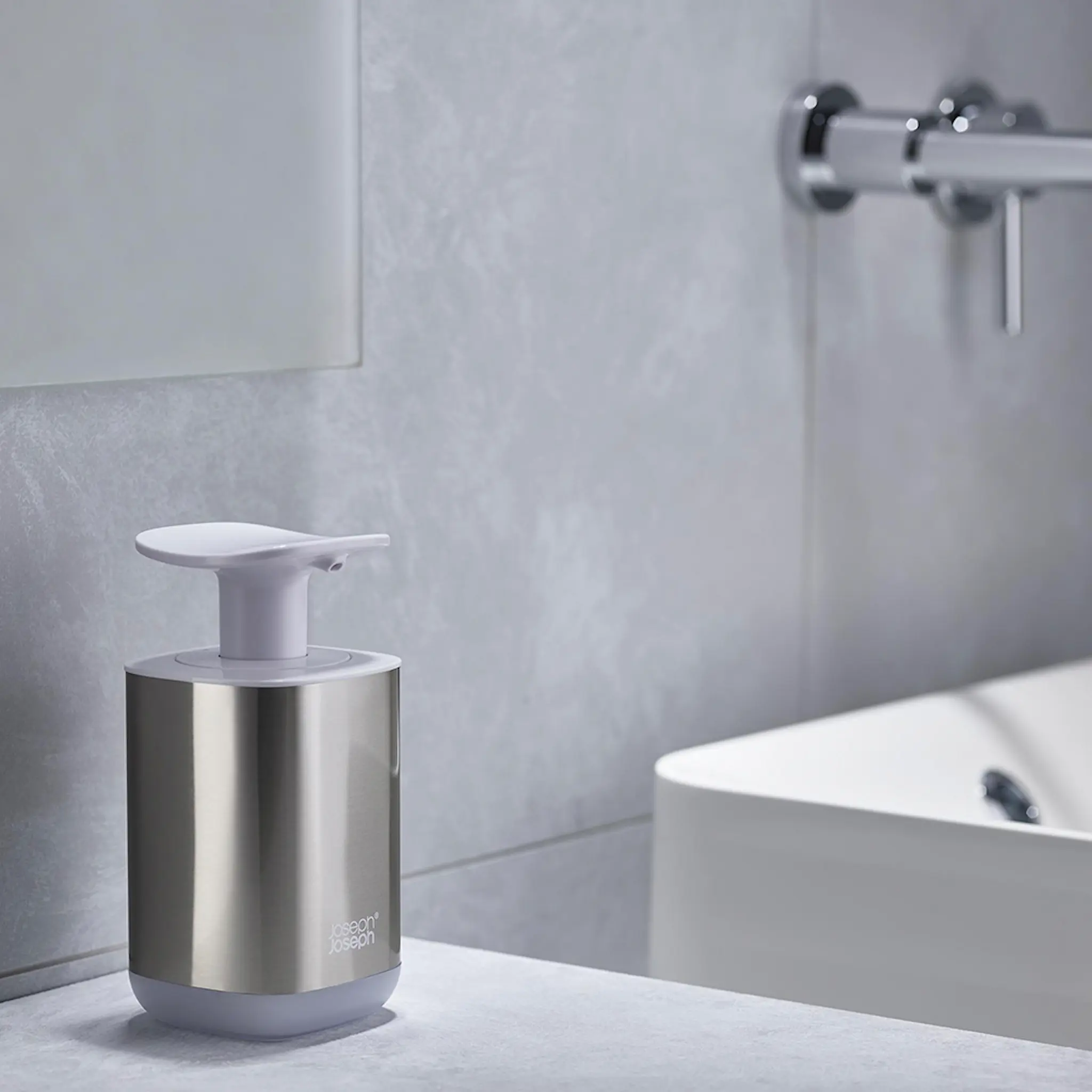 Joseph Joseph Presto Steel Tvålpump 16 cm Vit/Rostfritt Stål