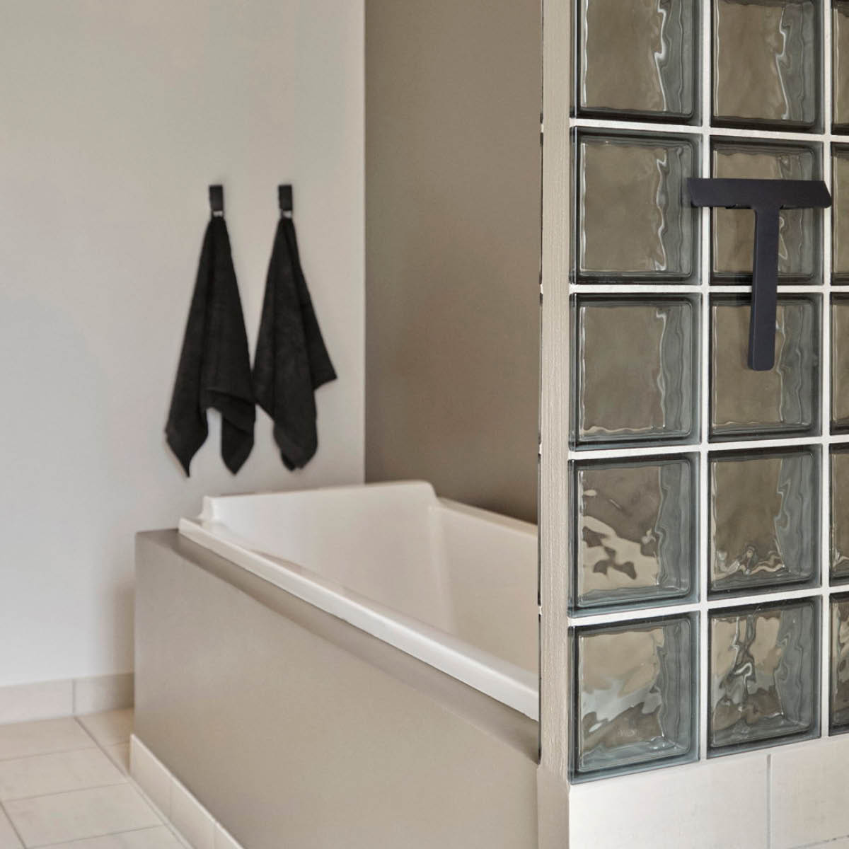 Zone Denmark Classic pyyhe 50x70 cm musta