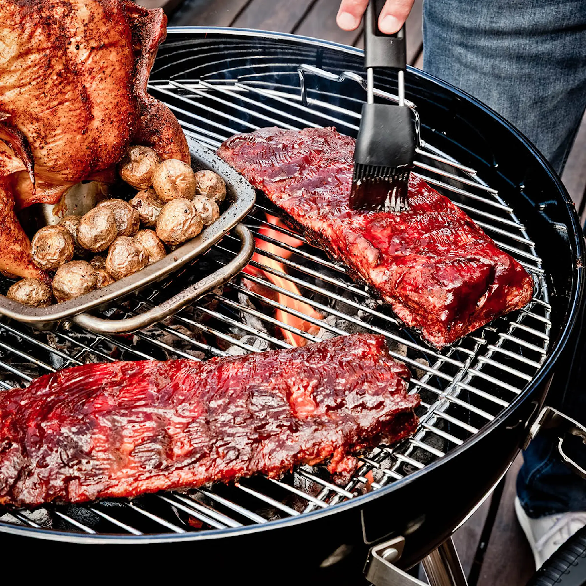 Broil King Kolgrill Crown Kettle Premium 57 cm svart