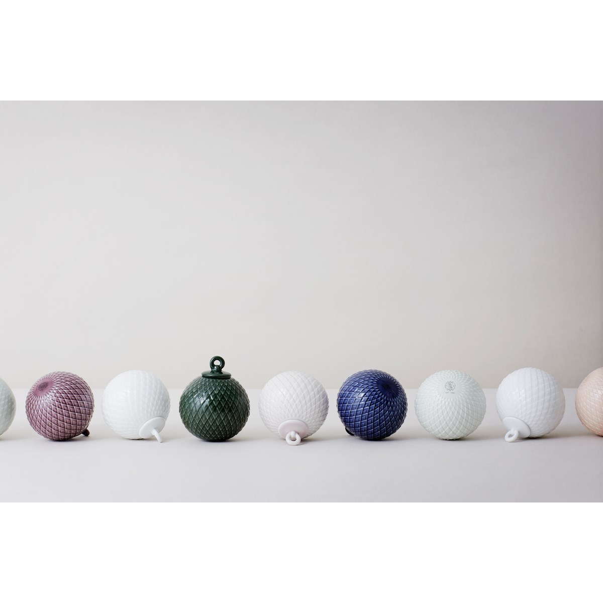 Lyngby Porcelæn Rhombe Dekorationskula 7 cm Ljus Rosa