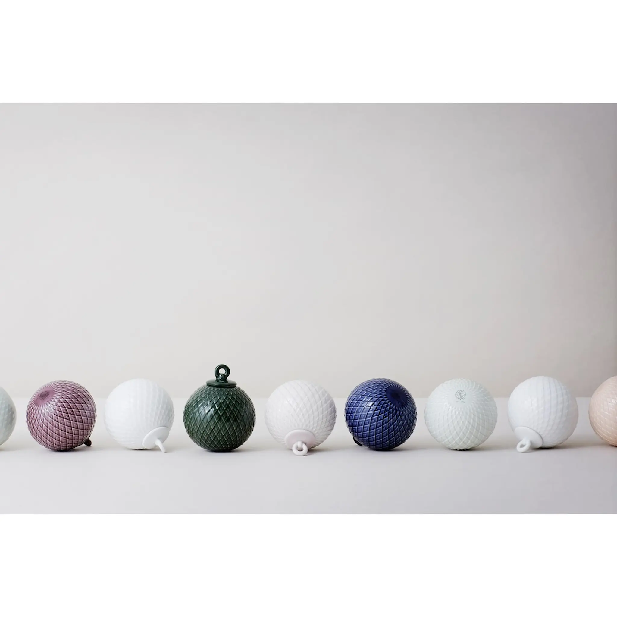 Lyngby Porcelæn Rhombe Dekorationskula 7 cm Ljus Rosa