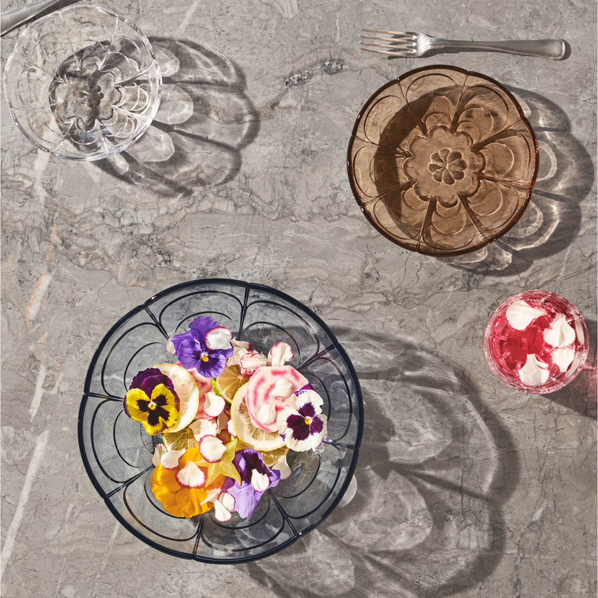 Holmegaard Lily skål 23 cm blue iris